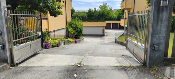 appartamento in vendita a Lainate
