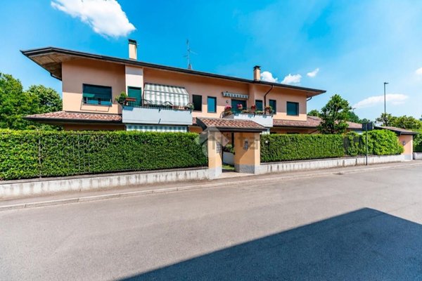 appartamento in vendita a Lainate