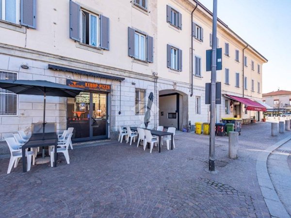 appartamento in vendita a Lainate in zona Pagliera