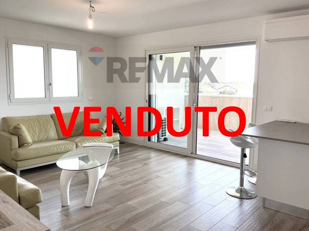 appartamento in vendita a Lainate in zona Barbaiana