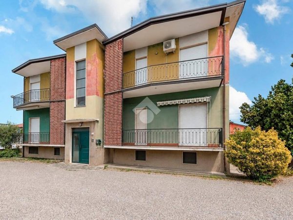 appartamento in vendita a Lainate in zona Pagliera