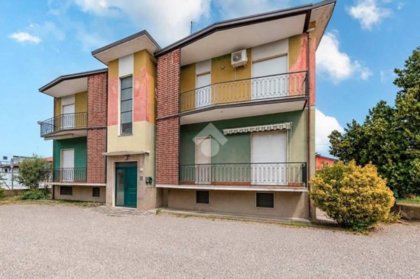 appartamento in vendita a Lainate in zona Pagliera
