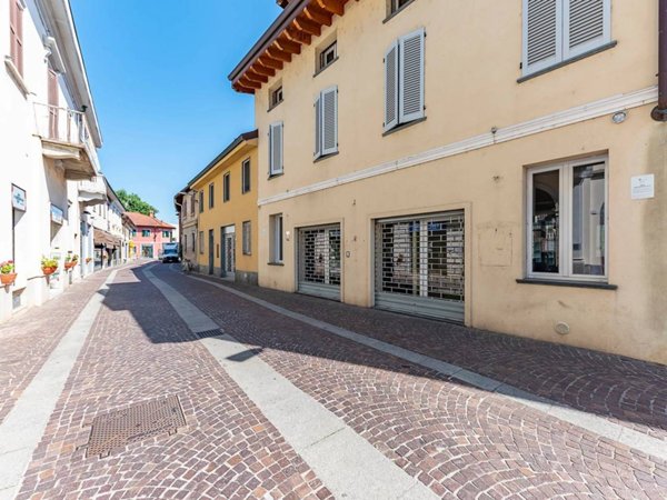 appartamento in vendita a Lainate in zona Pagliera