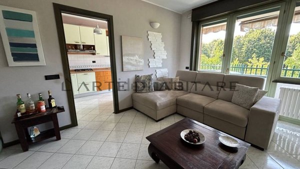 appartamento in vendita a Lainate in zona Pagliera
