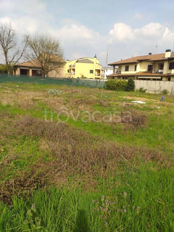 ufficio in vendita a Lainate in zona Barbaiana