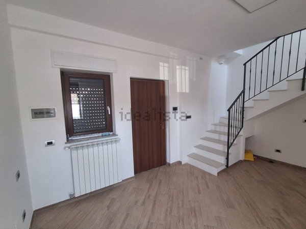 appartamento in vendita a Lainate in zona Pagliera