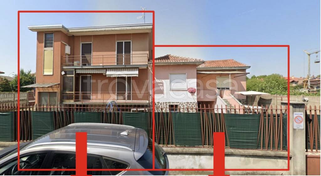 casa indipendente in vendita a Lainate in zona Pagliera