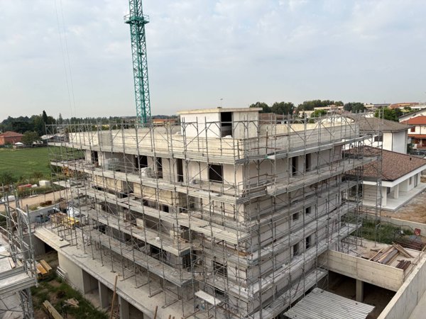 appartamento in vendita a Lainate in zona Pagliera