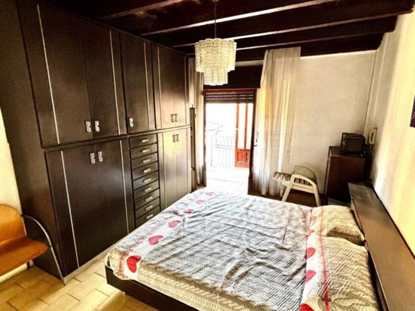 casa indipendente in vendita a Lainate in zona Pagliera
