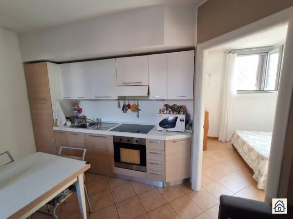appartamento in vendita a Lainate in zona Pagliera