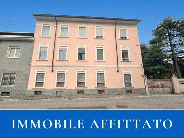 appartamento in vendita a Lainate in zona Barbaiana