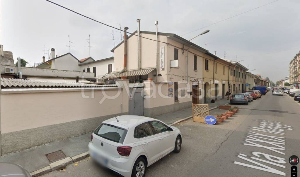 casa indipendente in vendita a Legnano
