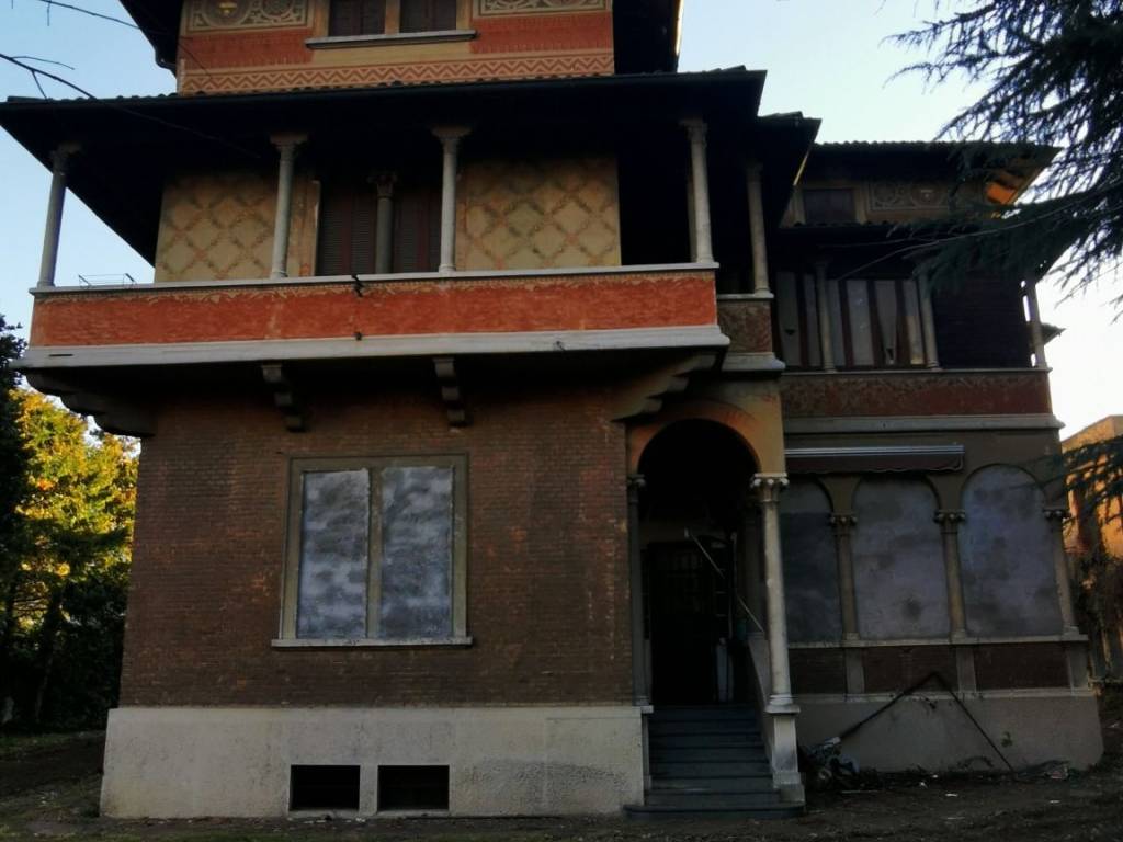 intera palazzina in vendita a Legnano