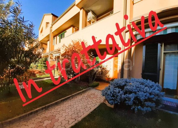 casa indipendente in vendita a Legnano