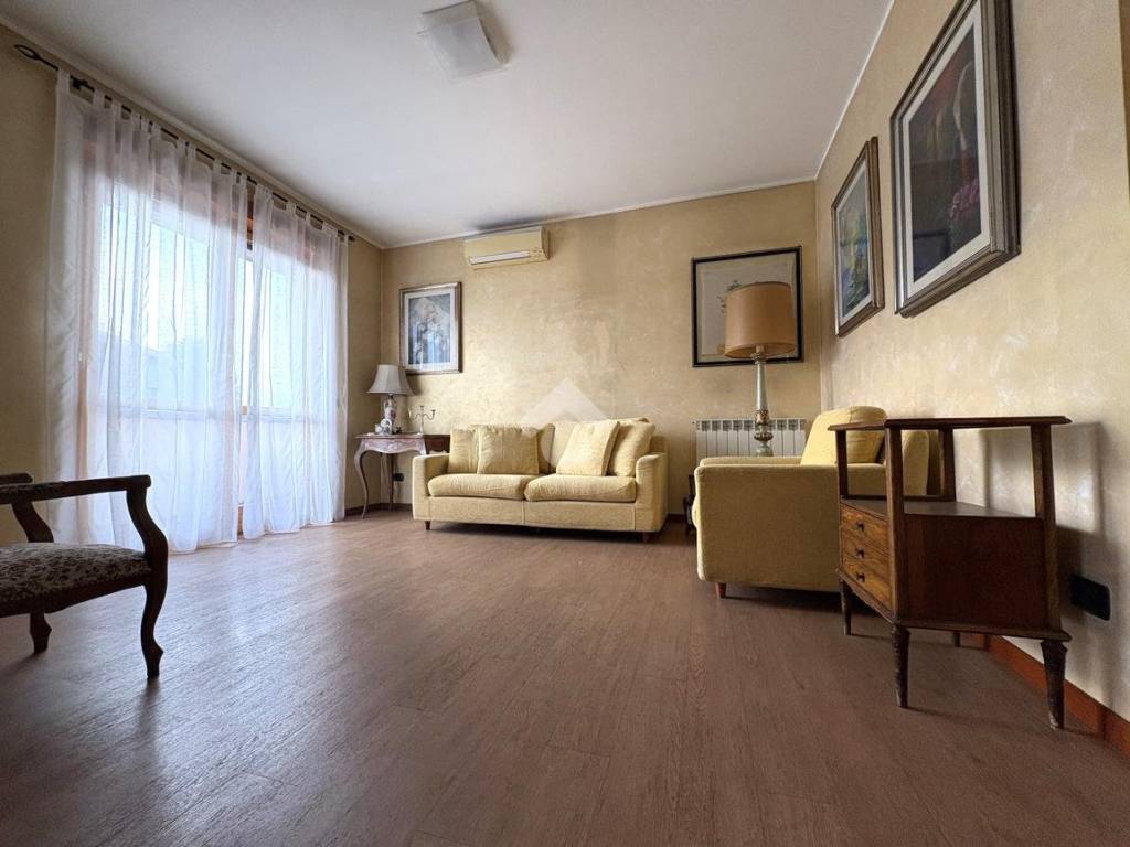 appartamento in vendita a Legnano