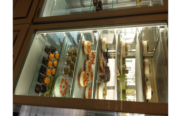 negozio in vendita a Legnano