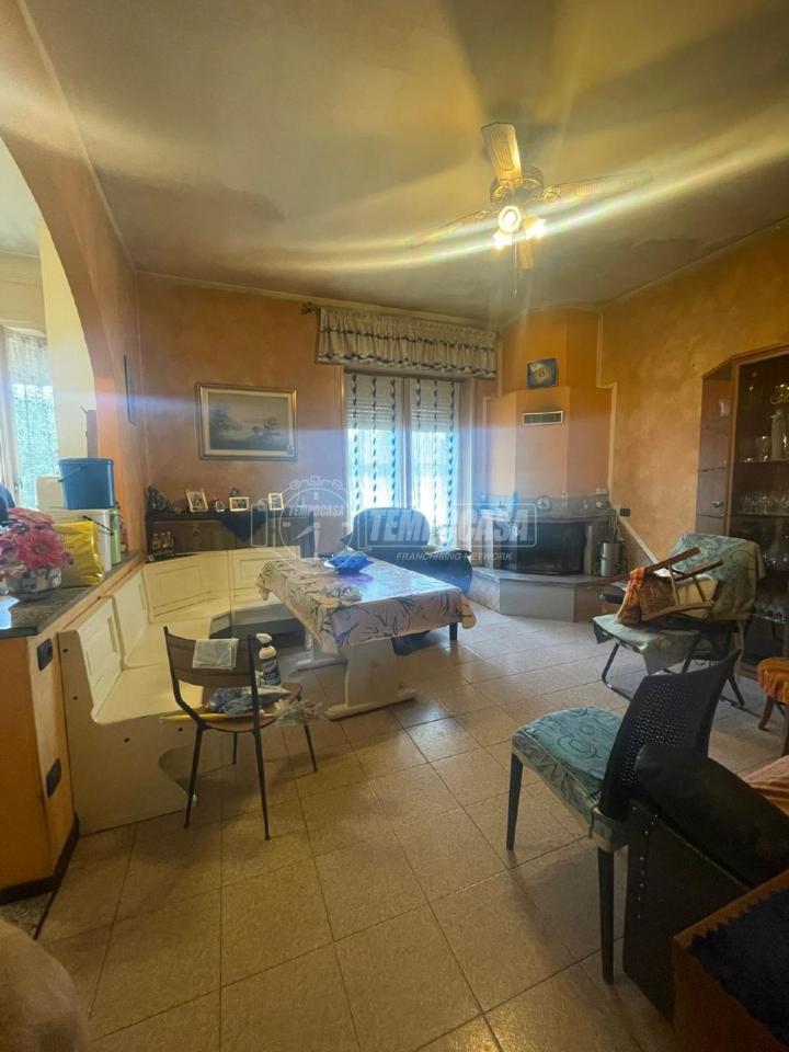 casa indipendente in vendita a Legnano