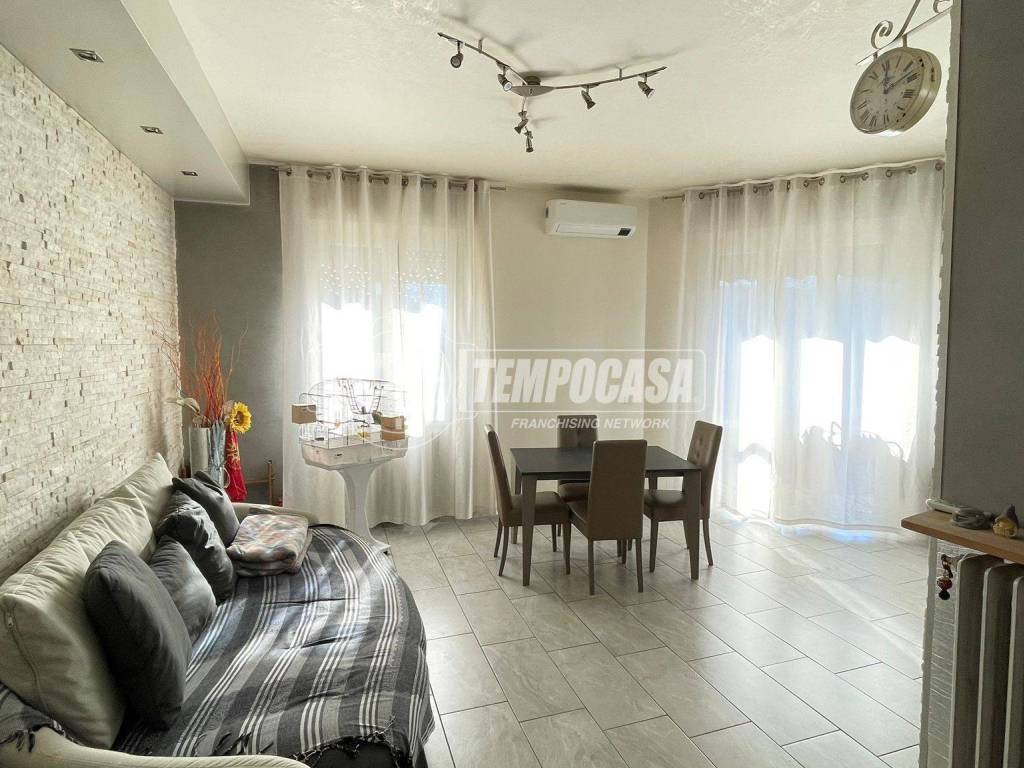 appartamento in vendita a Legnano