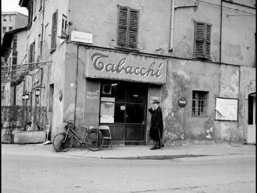 negozio in vendita a Legnano