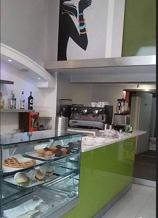 negozio in vendita a Legnano