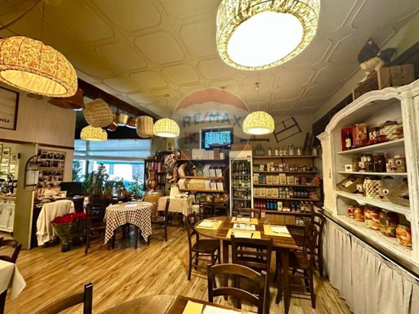 negozio in vendita a Legnano