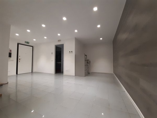 ufficio in vendita a Legnano