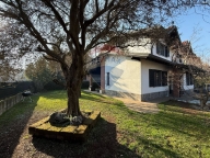 casa indipendente in vendita a Legnano