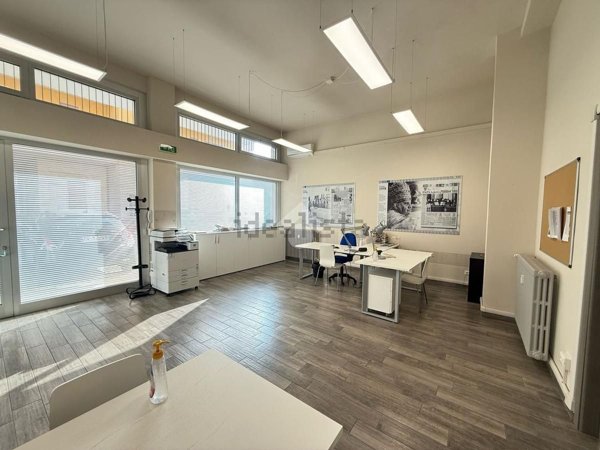 ufficio in vendita a Legnano
