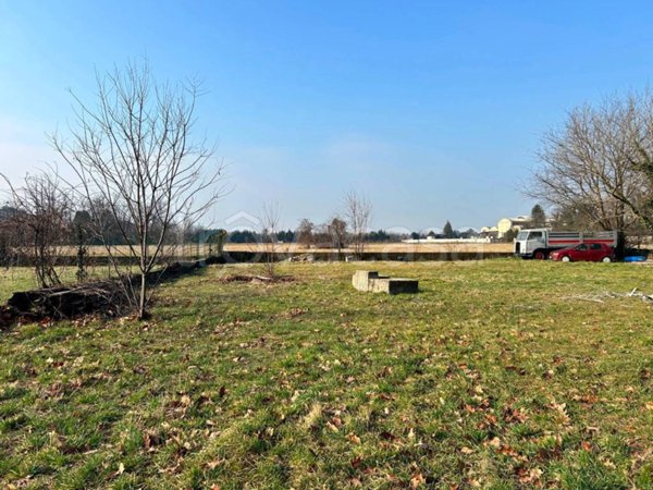 casa indipendente in vendita a Legnano