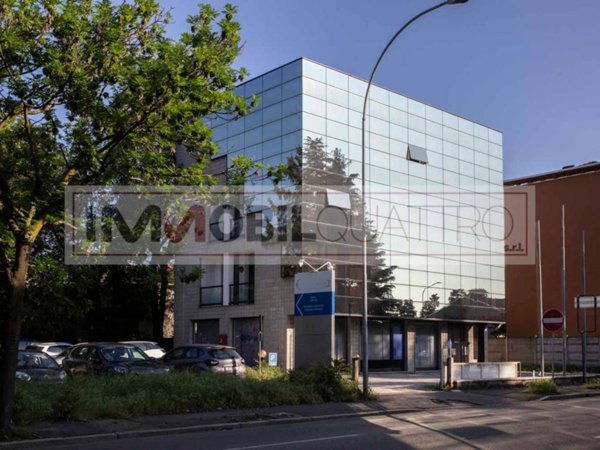 ufficio in vendita a Legnano