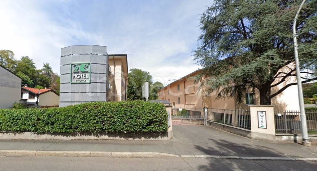 negozio in vendita a Legnano