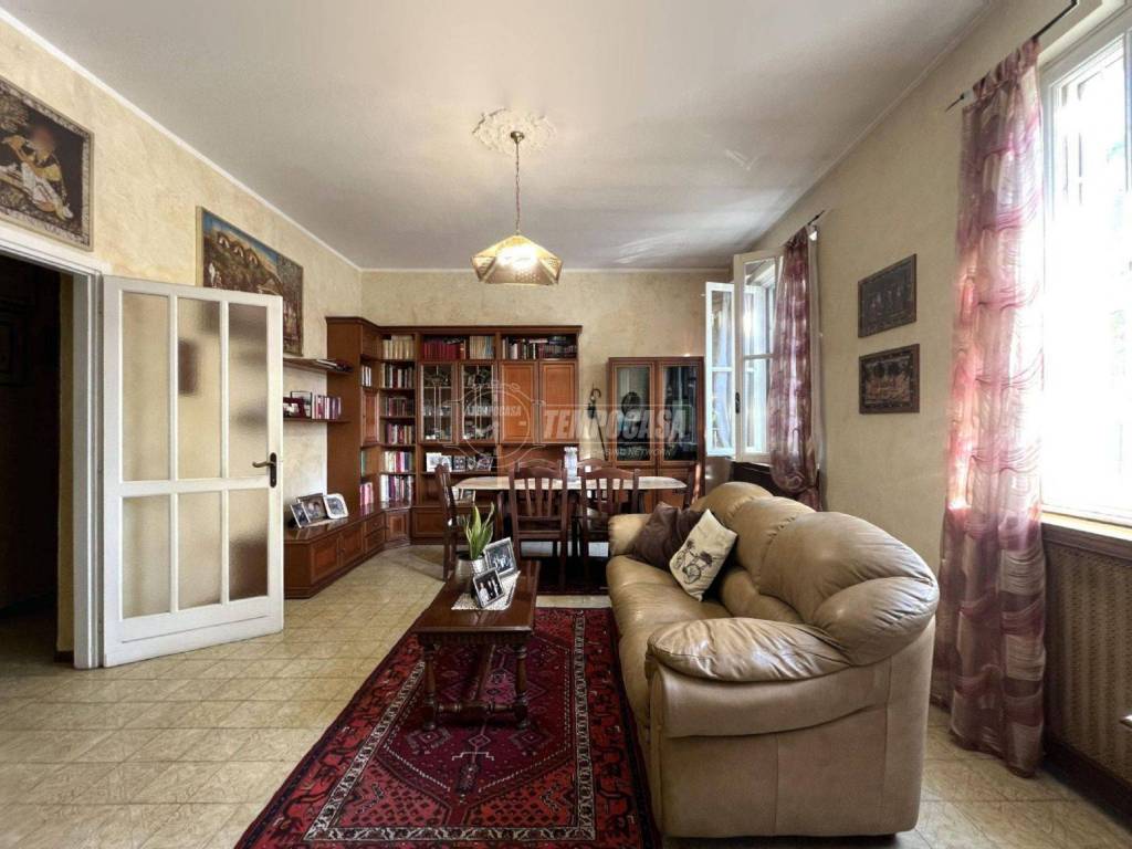 casa indipendente in vendita a Legnano