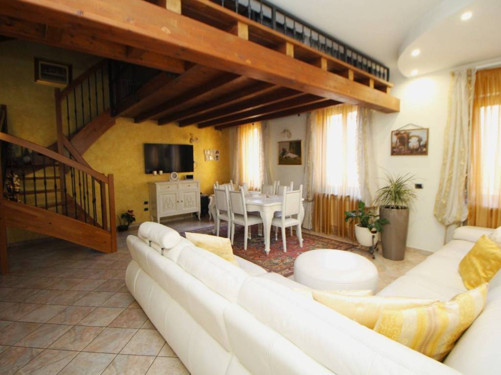 appartamento in vendita a Legnano