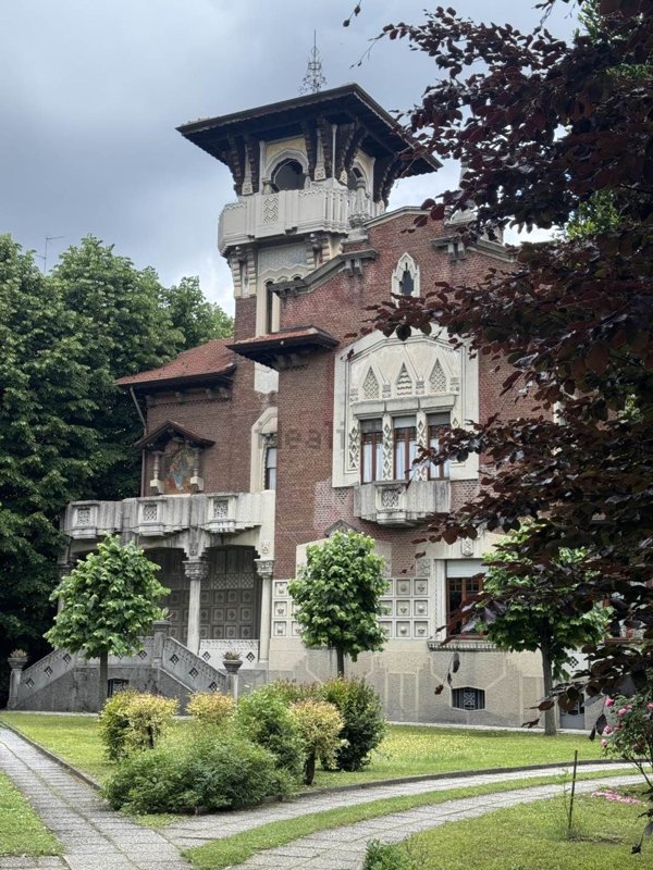 villa in vendita a Legnano