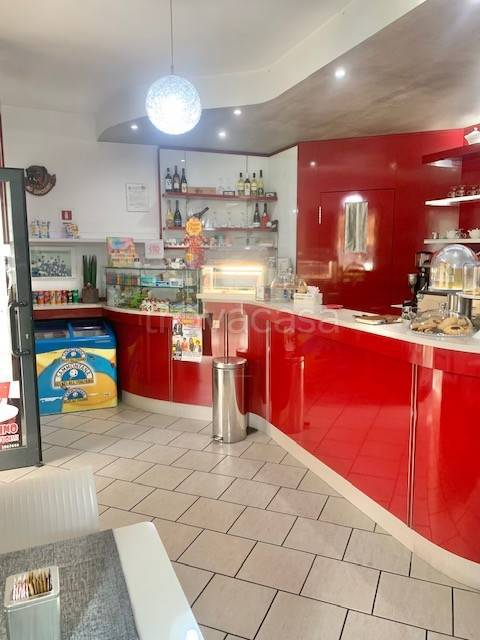 negozio in vendita a Legnano