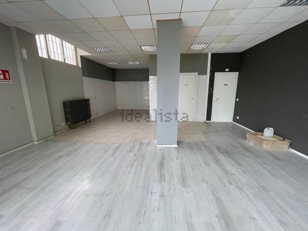 locale di sgombero in vendita a Legnano