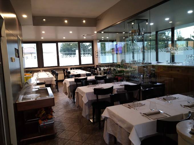 negozio in vendita a Legnano