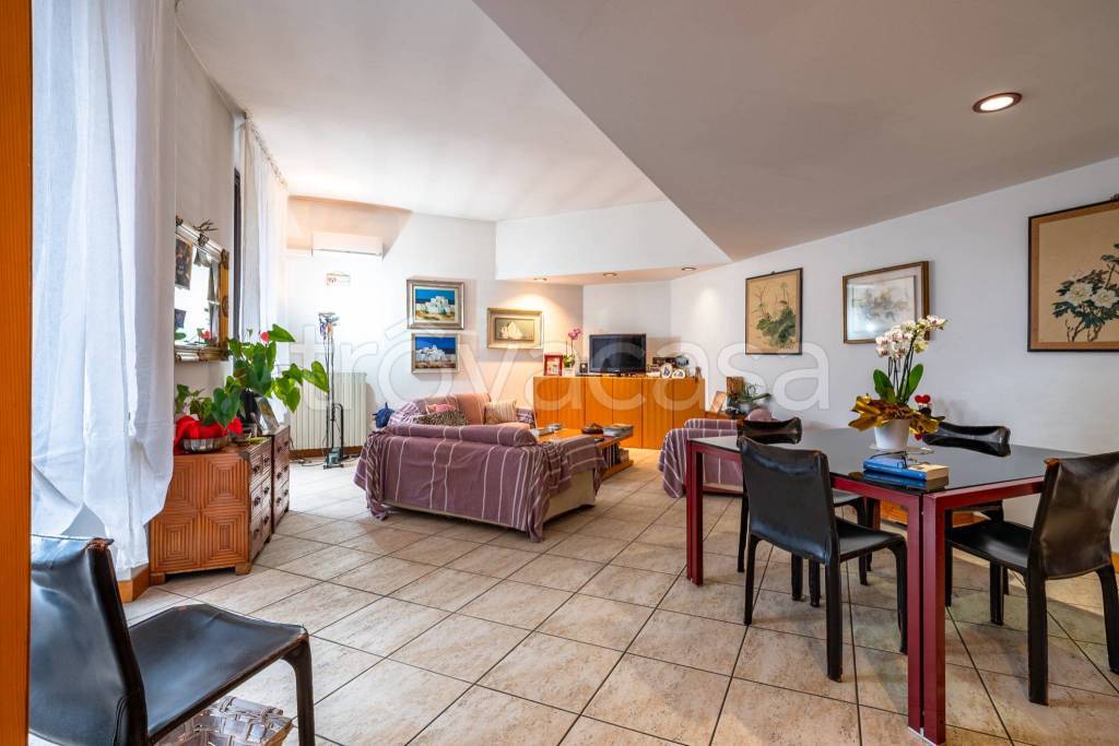 appartamento in vendita a Legnano