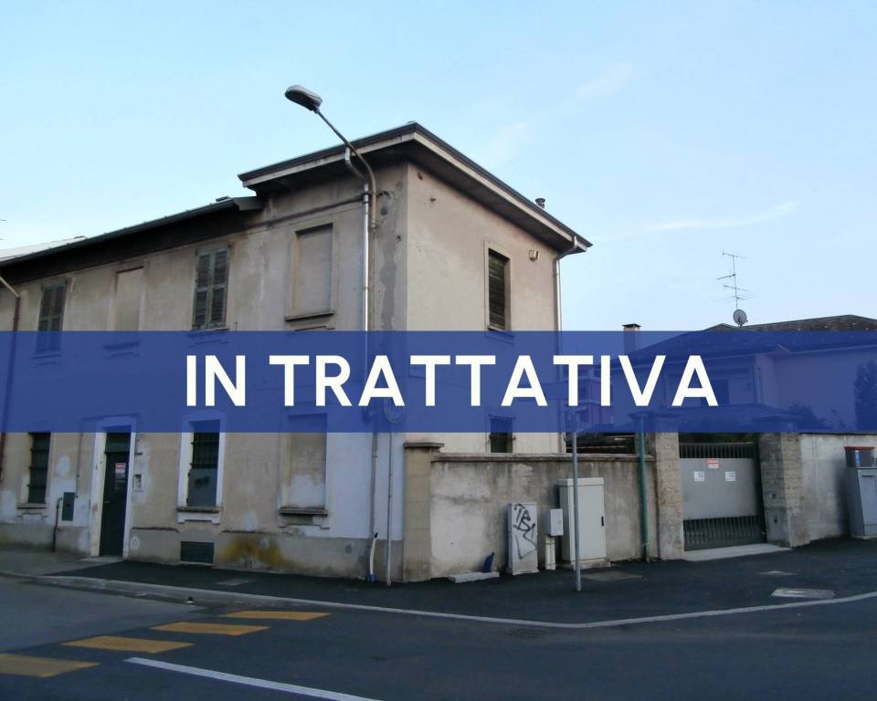 casa indipendente in vendita a Legnano