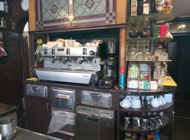 negozio in vendita a Legnano
