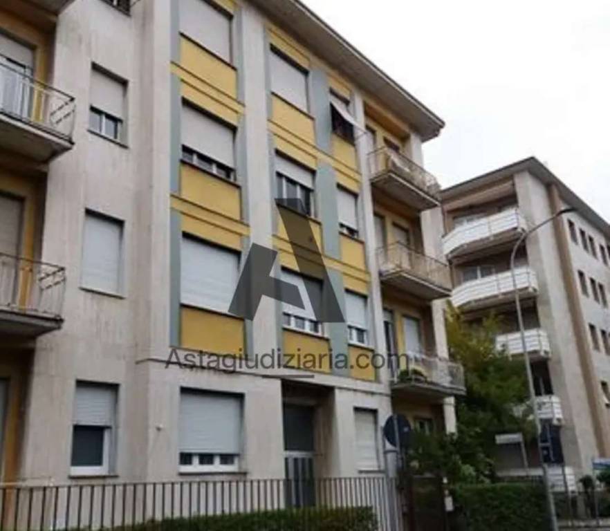appartamento in vendita a Legnano