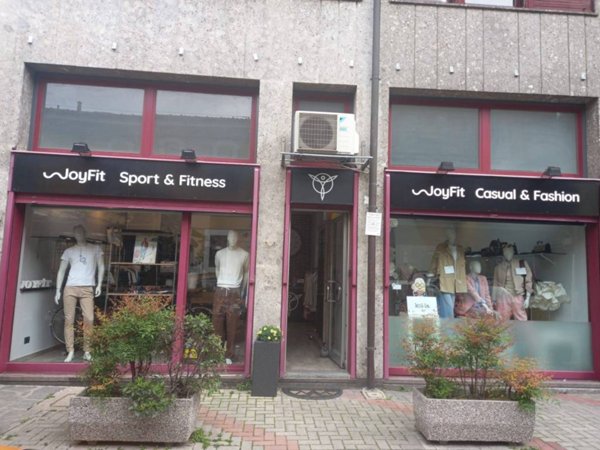 negozio in vendita a Legnano