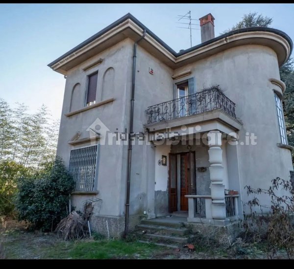 casa indipendente in vendita a Legnano