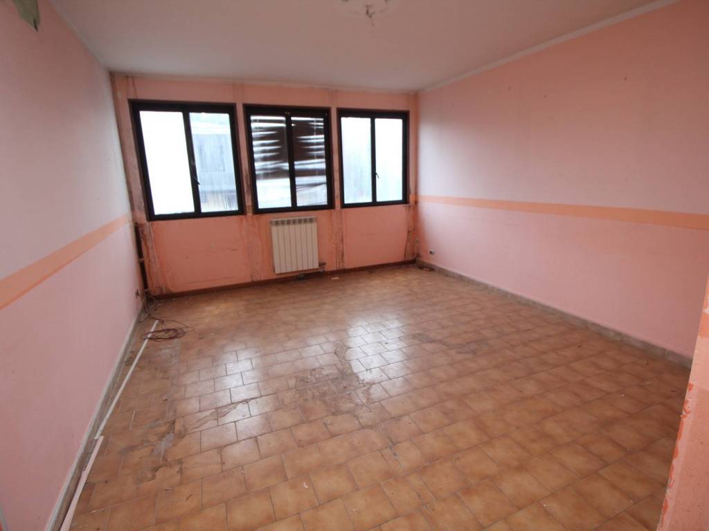 appartamento in vendita a Legnano
