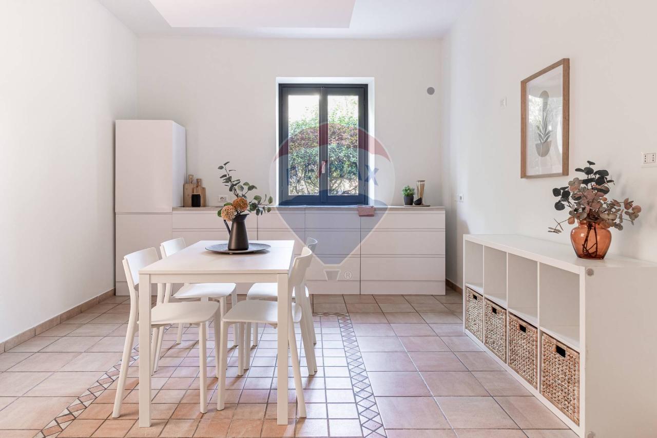 casa indipendente in vendita a Legnano