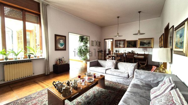 esavano in vendita a Legnano