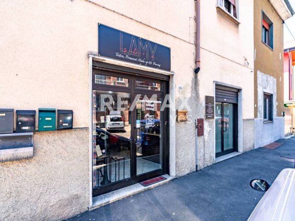 negozio in vendita a Legnano