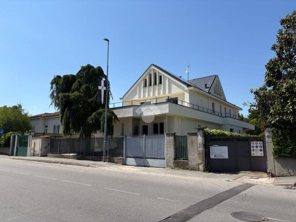 appartamento in vendita a Legnano