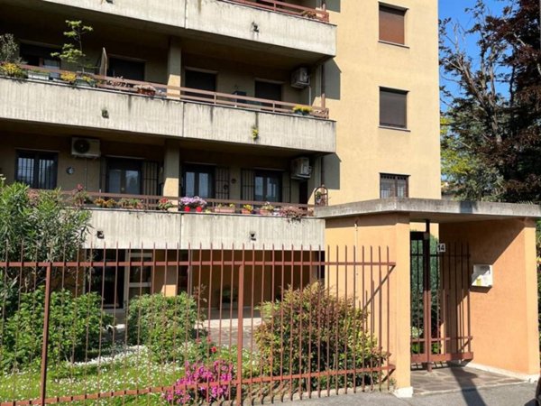 ufficio in vendita a Legnano