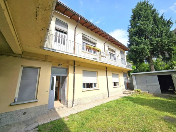 casa indipendente in vendita a Legnano